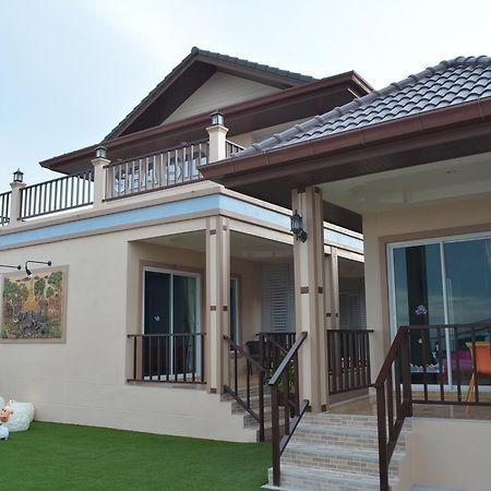Koh Larn Sea Side Resort Exterior photo